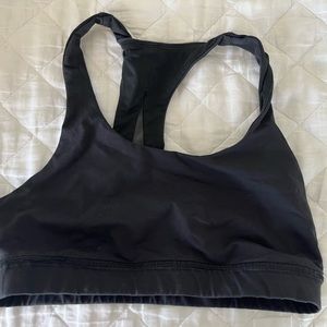 Black lululemon sports bra